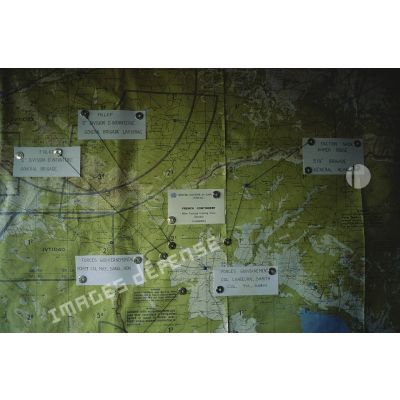 Carte de la région de Sisophon et des positions des forces de l'APRONUC et des forces locales en présence.