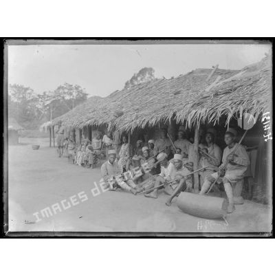 Caserne de tirailleurs à Douala, décembre 1916.