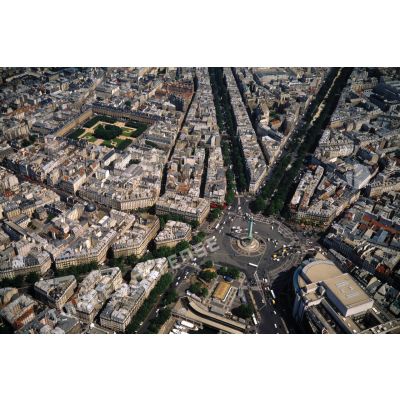 Paris 11e et Paris 4e. Place de la Bastille et boulevard Richard Lenoir.