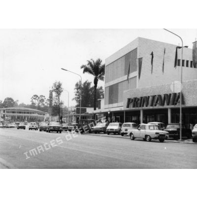 République unie du Cameroun, Yaoundé, 1970. Les magasins "Printania".