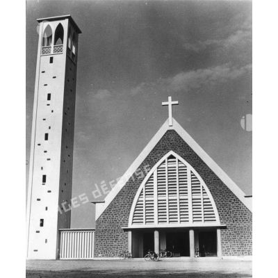 République de Haute-Volta, Ouagadougou, 1960. Eglise de Dapoya.