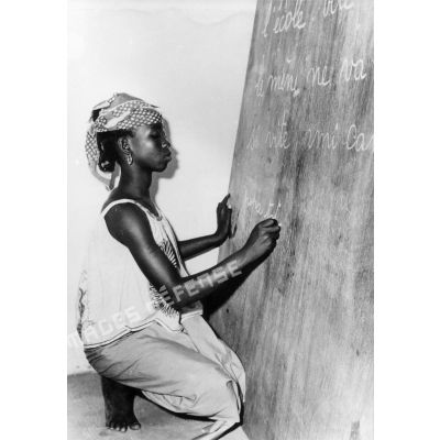 République du Niger, 1965. Alphabétisation des adultes.