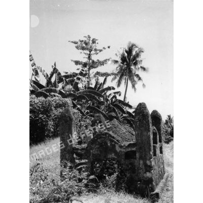 Archipel des Comores, Anjouan, 1953. Ouani. Tombeau arabe.