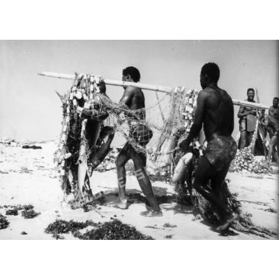 République islamique de Mauritanie, Cap Timiris, 1960. Pêcheurs Imraguen.