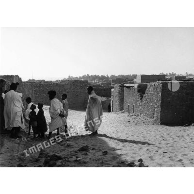 République islamique de Mauritanie, 1969. Une rue de Chinguetti.