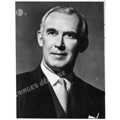 Rodhésie, 1971. M. J. J . Wrathall. Membre du Parlement. Premier ministre adjoint. Ministre des Finances et des Postes.