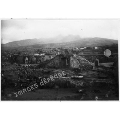8 mai 1902. La ville de Saint-Pierre après sa destruction par l'éruption de la montagne Pelée.