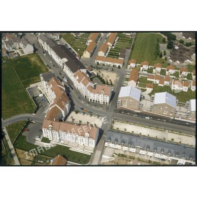 Melun-Sénart/ Saint-Pierre-du-Perray (91). Quartier de Lugny.