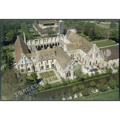 Asnières-sur-Oise (95). L'abbaye de Royaumont.