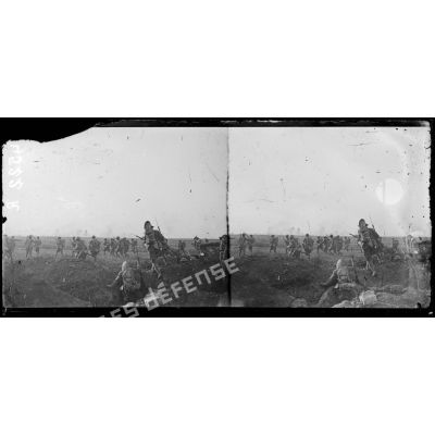 Dans la Somme, attaque et prise de Cantigny par les troupes américaines soutenues par les tanks français. [légende d'origine]