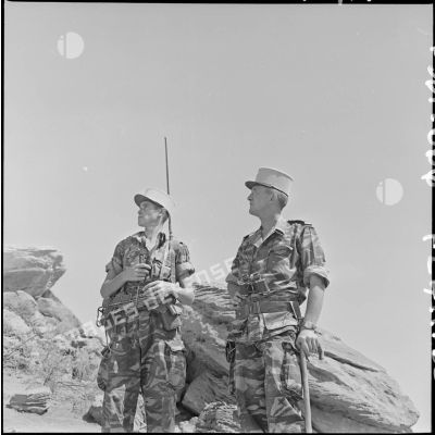 Le 2e régiment étranger d'infanterie en opération à l'occasion du tournage du film Opération combinée en Algérie. [Description en cours]