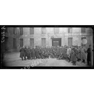 La mission catalane et les engagés volontaires catalans à Paris à Noël 1917.
