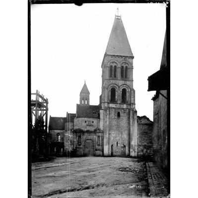 Morienval (Oise). Eglise. [légende d'origine]