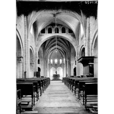 Morienval (Oise). Intérieur de l'église. [légende d'origine]