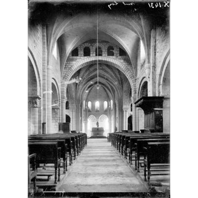Morienval (Oise). Intérieur de l'église. [légende d'origine]