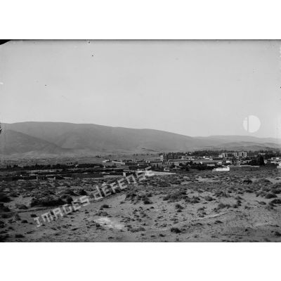 586. Panorama d'Aïn Sefra. Vue du village. [légende d'origine]