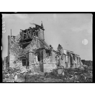 Salency, l'église et le cimetière détruits. [légende d'origine]