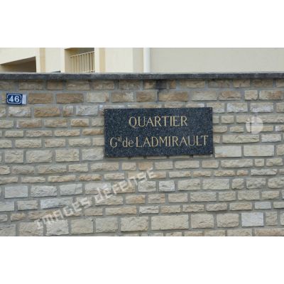 Entrée du quartier Général de Ladmirault de la caserne du régiment d'infanterie - chars de marine (RICM) à Poitiers.