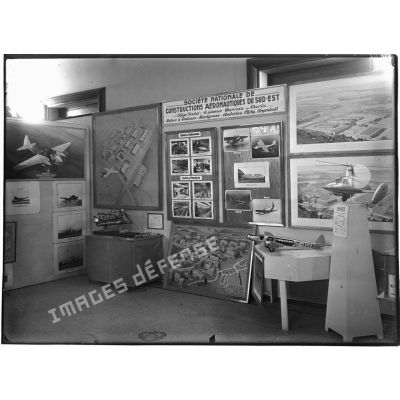 Exposition lors de la "semaine de l'aviation" à Vichy.