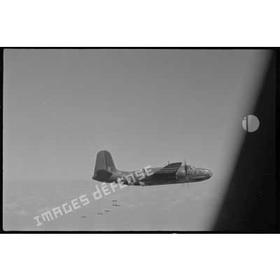Un avion du groupe de bombardement Lorraine en vol.