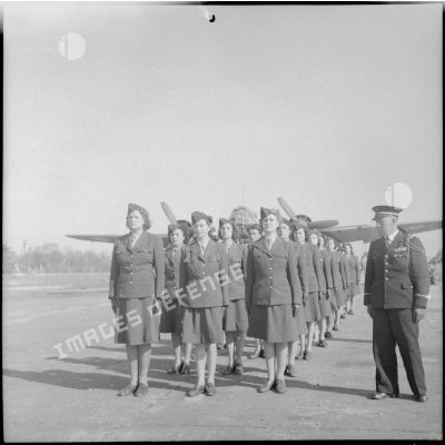 Les membres des forces féminines de l'Air.