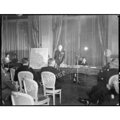 Allocution du général Juin lors de la réunion des officiers généraux à la maison des alliés à Paris.