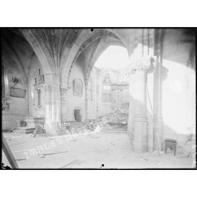 Maurupt-le-Montois, Marne, ruines des combats de septembre 1914. L'intérieur de l'église. [légende d'origine]
