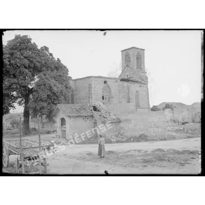 Villers-aux-vents (Meuse) : l’église en ruines. [légende d’origine]
