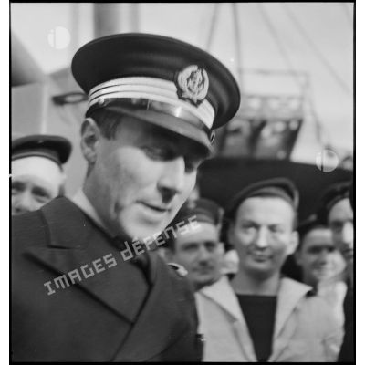 Portrait du lieutenant de vaisseau, commandant le patrouilleur La Lorientaise.