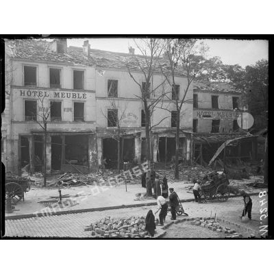Bombes d'avions tombées sur Paris dans la nuit du 1er au 2 juin 1918. [légende d'origine]