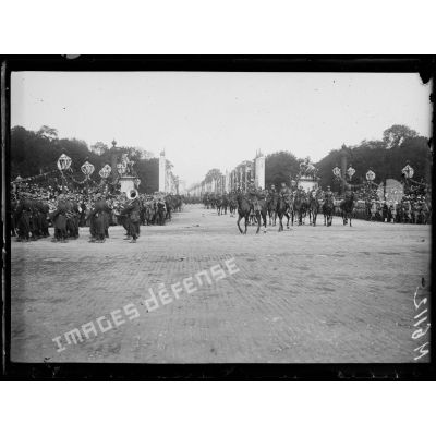 Paris, Le défilé du 14 juillet 1919. Le général Gillain de l'armée belge. [légende d'origine]