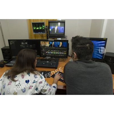 Service post-production de l'Etablissement de communication et de production audiovisuelle de la Défense.