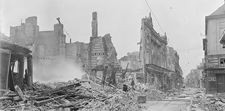 Amiens en ruines pendant la Première Guerre mondiale