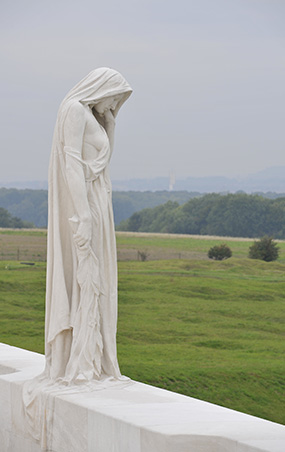 Statue du monument aux morts canadiens de Vimy