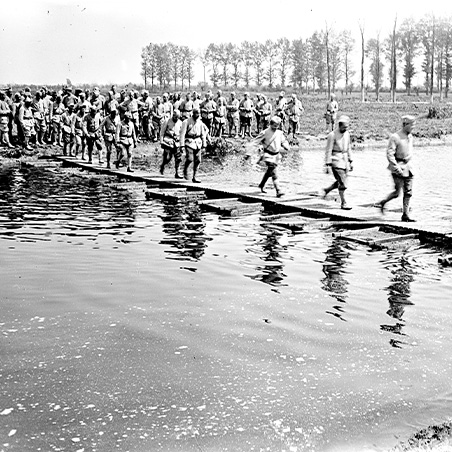 Soldats dans les Flandres été 1917